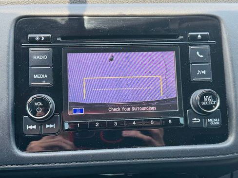 Used 2022 Honda HR-V LX image 20