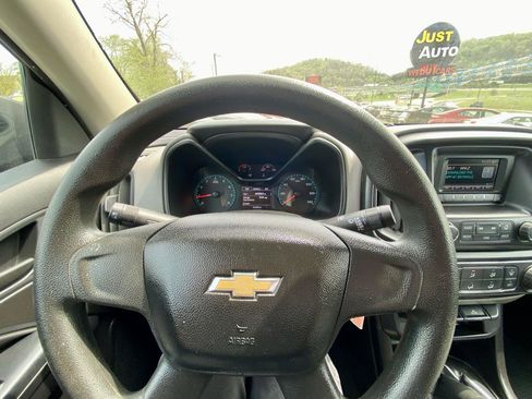Used 2016 Chevrolet Colorado W/T RWD image 18