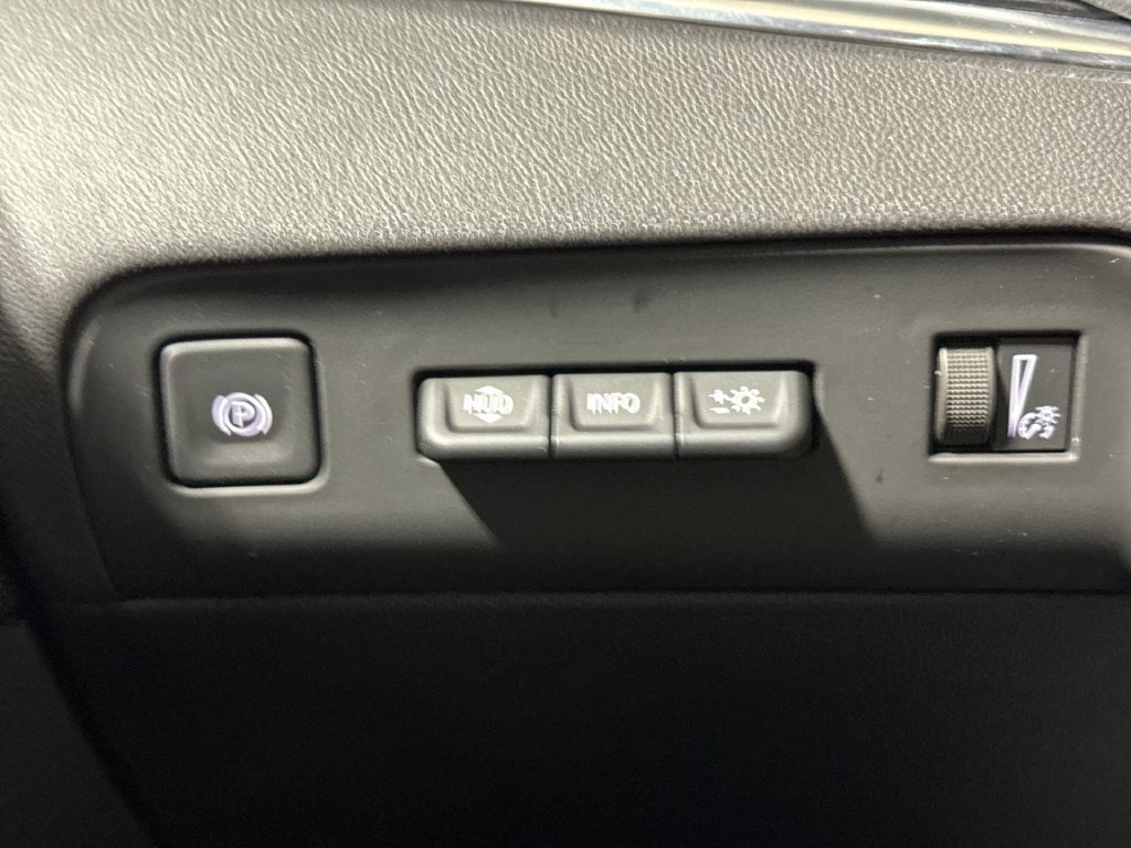 Used 2023 Buick Enclave Premium w/ Experience Buick Package AWD/4WD image 19