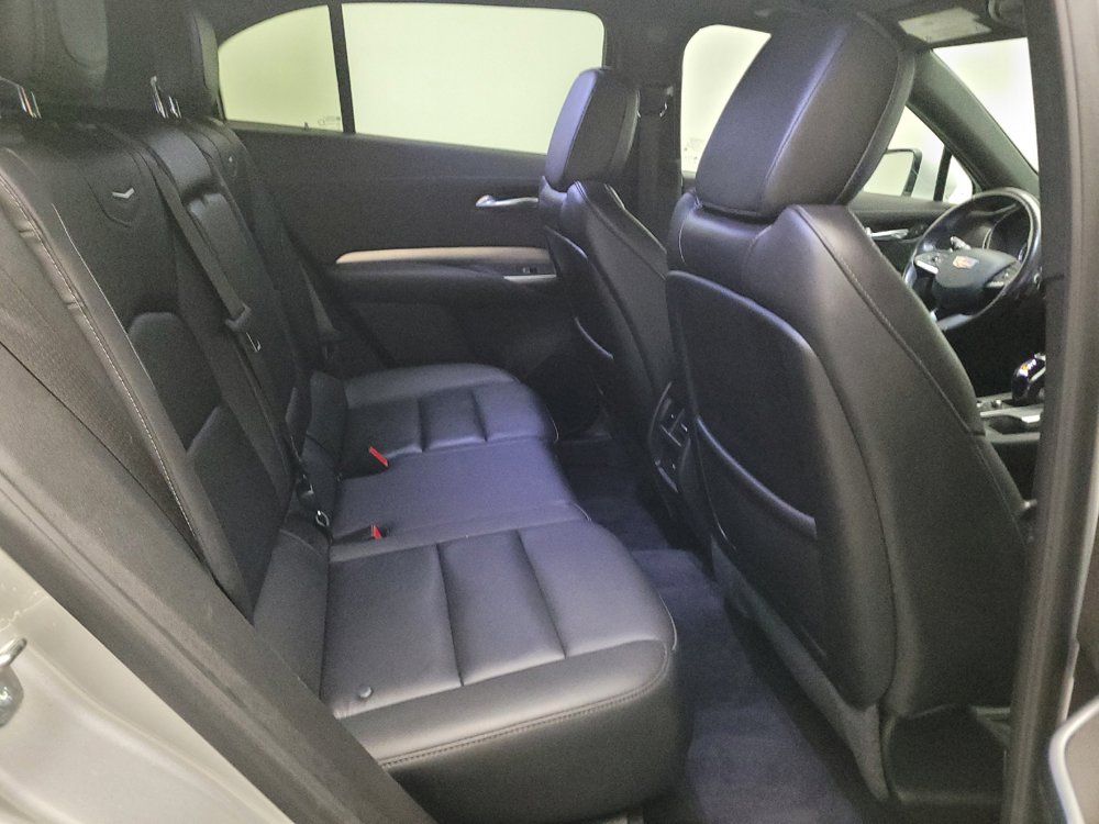 Used 2022 Cadillac XT4 Premium Luxury w/ Safety Alert Package AWD/4WD image 19