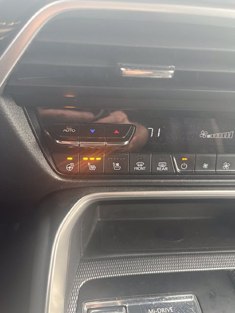 Certified 2024 MAZDA CX-90 Plug-In Hybrid w/ Premium Plus AWD/4WD image 31