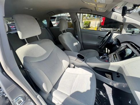 Used 2012 Toyota Prius Two FWD image 16