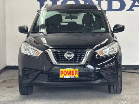Used 2018 Nissan Kicks S image 8