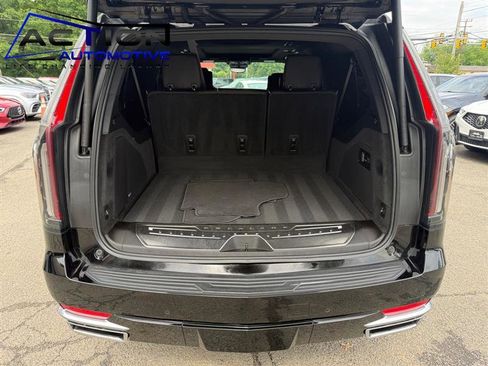 Used 2021 Cadillac Escalade ESV Premium Luxury AWD/4WD image 18