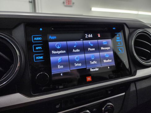 Used 2019 Toyota Tacoma Limited image 45