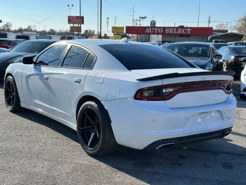 Used 2015 Dodge Charger SXT w/ Premium Group image 8