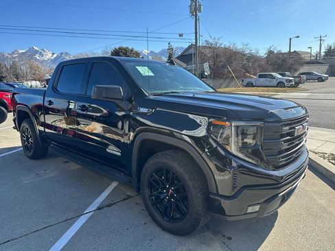 Used 2023 GMC Sierra 1500 Elevation image 3