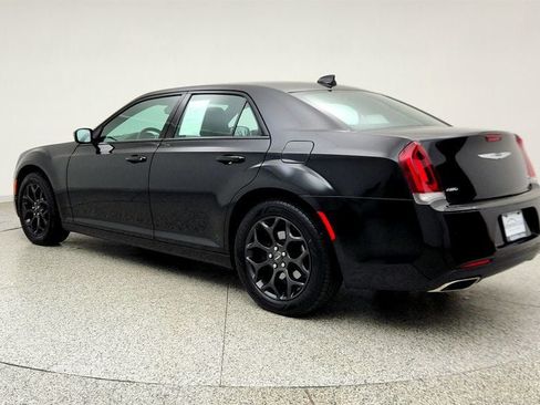 Used 2020 Chrysler 300 S AWD/4WD image 7