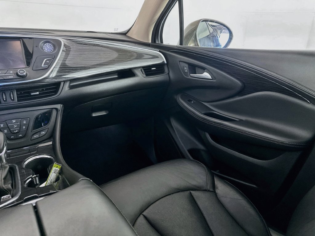 Used 2017 Buick Envision Essence FWD image 31