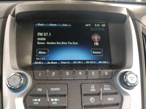 Used 2017 Chevrolet Equinox LS FWD image 25