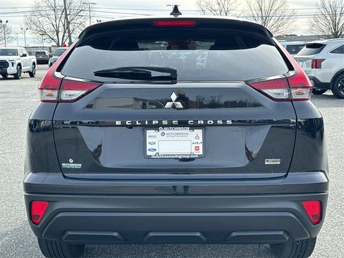 Used 2023 Mitsubishi Eclipse Cross LE image 4