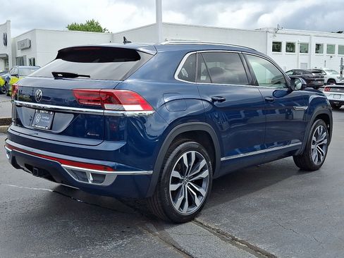 Used 2023 Volkswagen Atlas Cross Sport SEL Premium R-Line AWD/4WD image 6