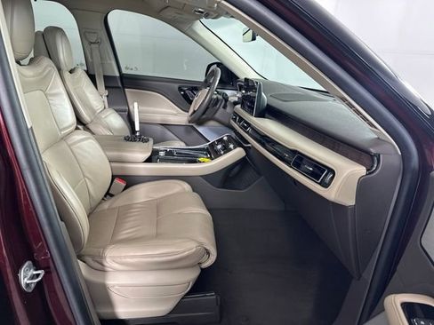 Used 2020 Lincoln Aviator Reserve w/ Equipment Group 202A AWD/4WD image 28