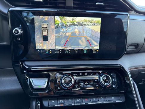 Certified 2022 GMC Sierra 1500 AT4 w/ AT4 Premium Package AWD/4WD image 25