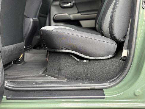 Used 2021 Toyota Tacoma TRD Sport image 34