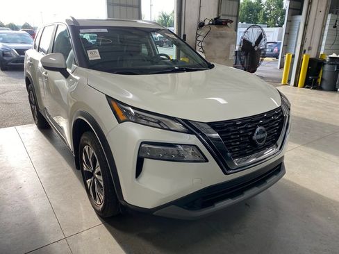 Used 2023 Nissan Rogue SV w/ SV Premium B Package AWD/4WD image 1