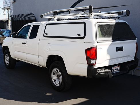 Used 2021 Toyota Tacoma SR image 6