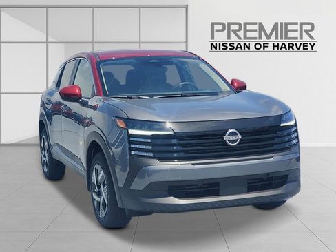 New 2026 Nissan Kicks SV image 2