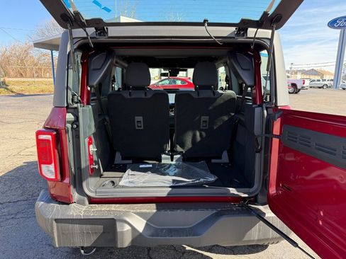 New 2025 Ford Bronco Base image 26