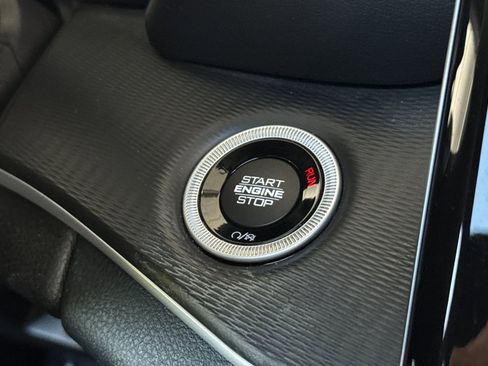 Used 2023 Jeep Grand Cherokee Altitude AWD/4WD image 33
