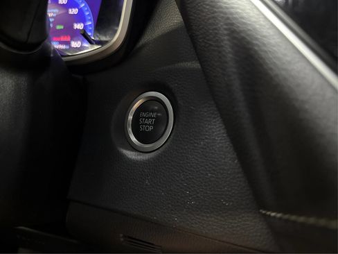 Used 2021 Toyota Corolla XSE FWD image 20