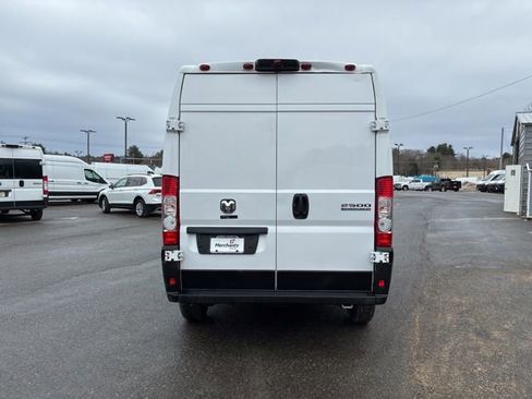 Used 2023 RAM ProMaster 2500 FWD image 12