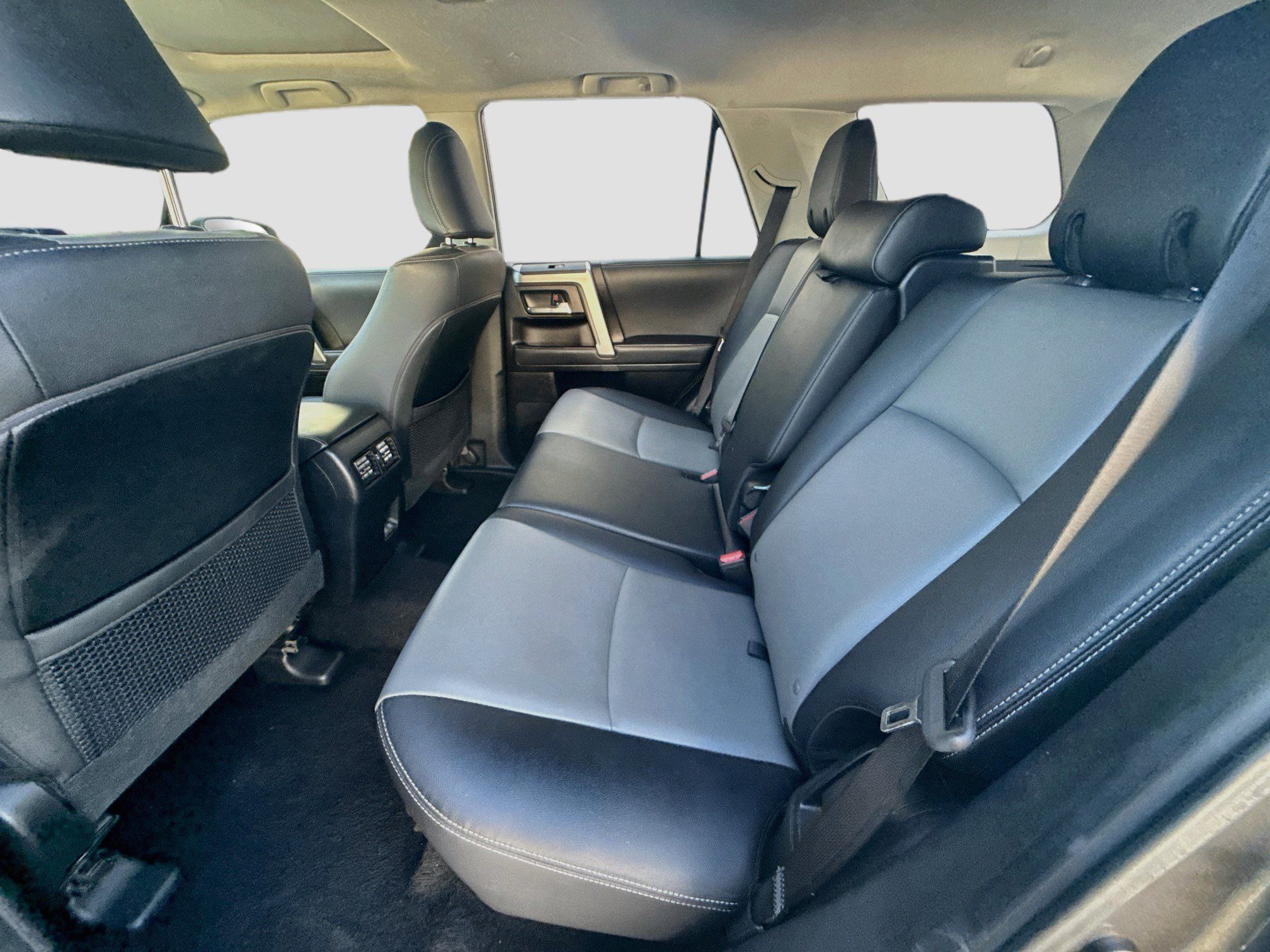 Used 2021 Toyota 4Runner SR5 Premium w/ Moonroof Package RWD image 24
