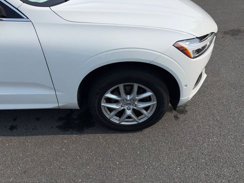 Used 2019 Volvo XC60 T5 Momentum w/ Premium Package FWD image 25