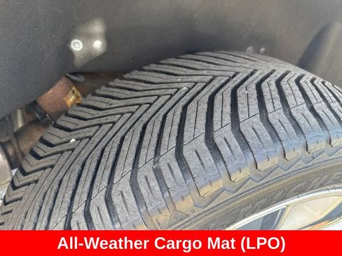 Used 2019 Cadillac Escalade ESV Platinum AWD/4WD image 54