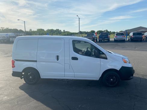 Used 2020 Nissan NV200 S FWD image 4