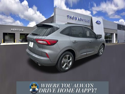 Used 2023 Ford Escape ST-Line w/ Tech Pack #1 FWD image 3