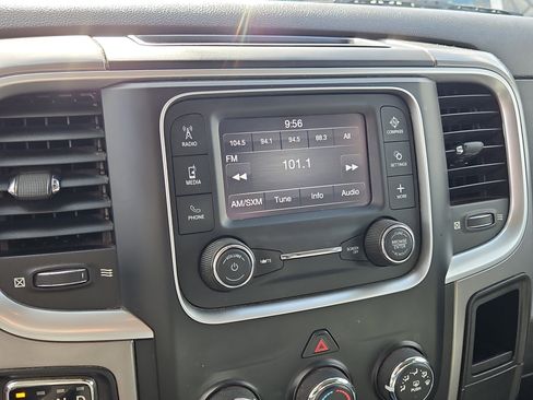 Used 2021 RAM 1500 Classic SLT AWD/4WD image 21