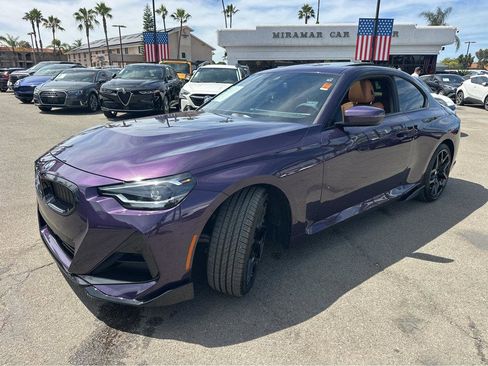 Used 2025 BMW 230i Coupe w/ M Sport Package RWD image 11