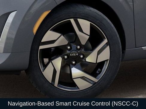 Used 2025 Kia Soul GT-Line w/ GT-Line Technology Package image 12