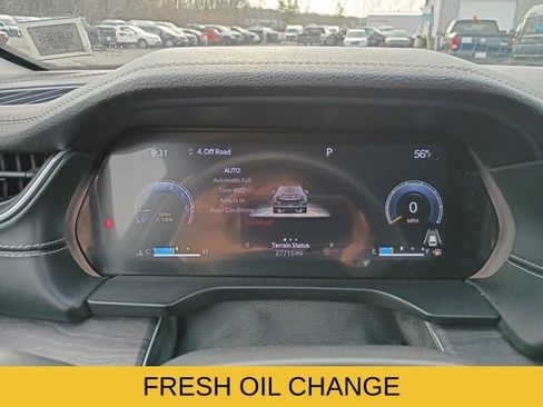Used 2023 Jeep Grand Cherokee Limited w/ Black Appearance Package AWD/4WD image 20