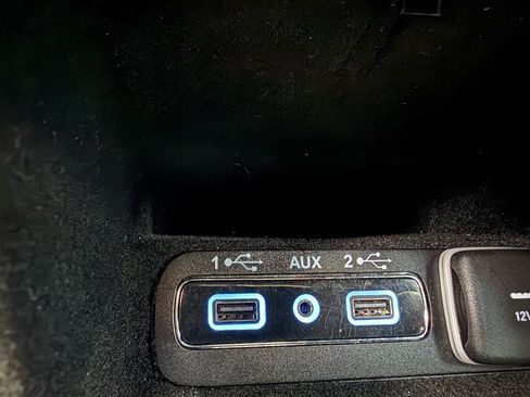 Used 2018 Jeep Grand Cherokee Limited AWD/4WD image 17