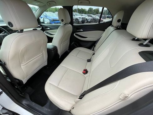 Used 2024 Buick Encore GX Sport Touring FWD image 22