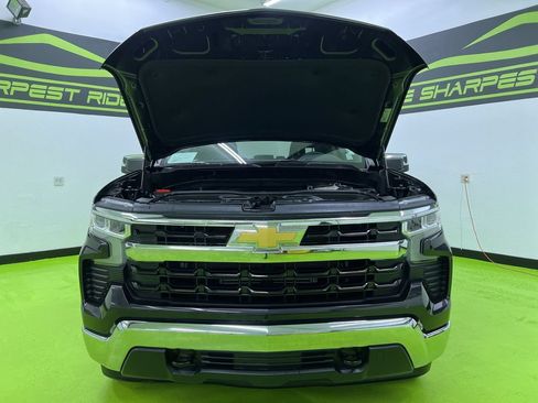 Used 2024 Chevrolet Silverado 1500 LT AWD/4WD image 4