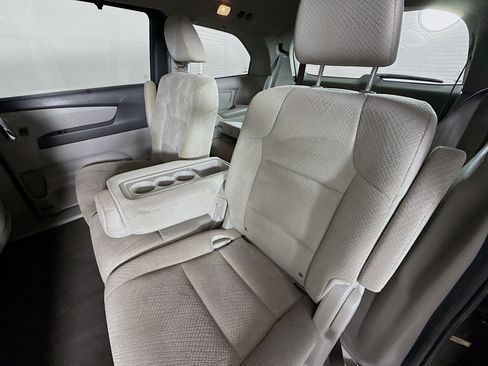 Used 2016 Honda Odyssey EX image 27
