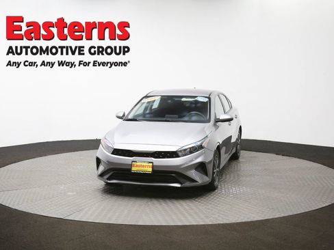 Used 2023 Kia Forte LXS image 55