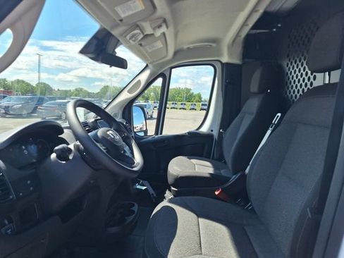 Used 2025 RAM ProMaster 2500 w/ U-Haul Equipment Group FWD image 11