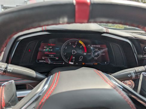 Used 2024 Chevrolet Corvette Stingray Premium Conv w/ Z51 Performance Package RWD image 26