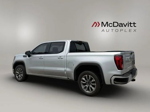 Used 2021 GMC Sierra 1500 Elevation RWD image 3