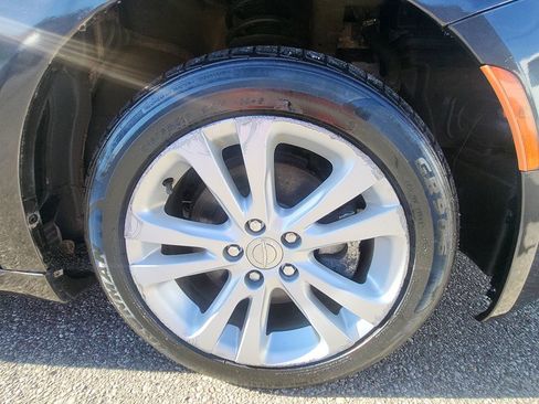 Used 2016 Chrysler 200 Limited image 30