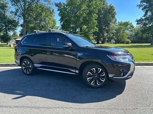 Used 2018 Mitsubishi Outlander SEL AWD/4WD image 2