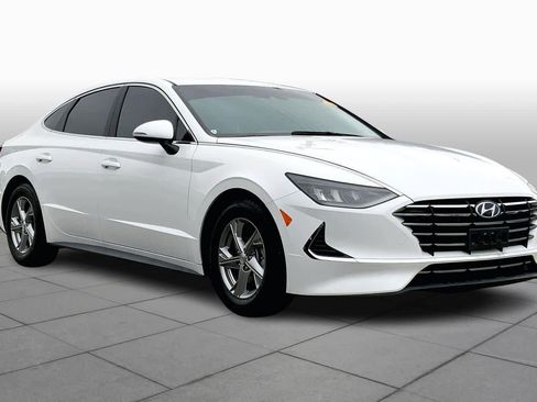 Used 2022 Hyundai Sonata SE w/ Cargo Package image 3