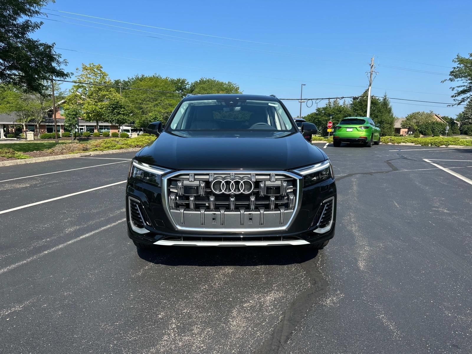 Used 2025 Audi Q7 3.0T Premium Plus w/ Premium Plus Package AWD/4WD image 2