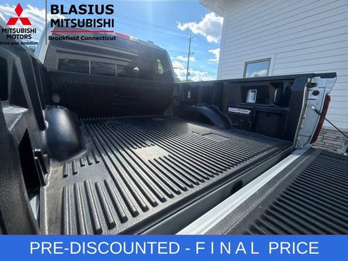 Used 2025 Ford F150 XLT w/ Equipment Group 301A Standard AWD/4WD image 15