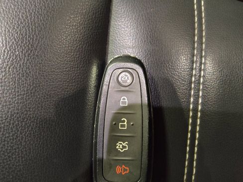 Used 2019 Ford Escape SEL FWD image 32