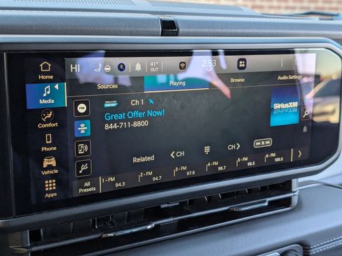 Used 2025 Jeep Wrangler Sahara w/ Safety Group image 28